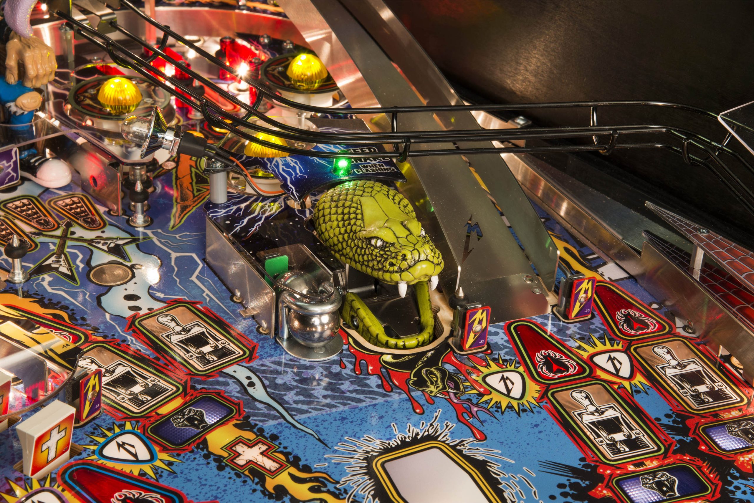 The snake inside Metallica Pinball